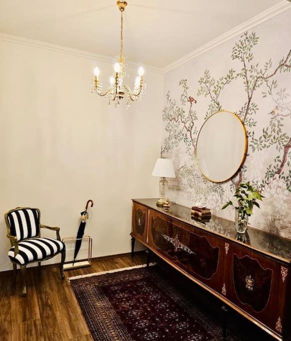 Novi'S Luxury Apartment 2 Гірокастра Екстер'єр фото
