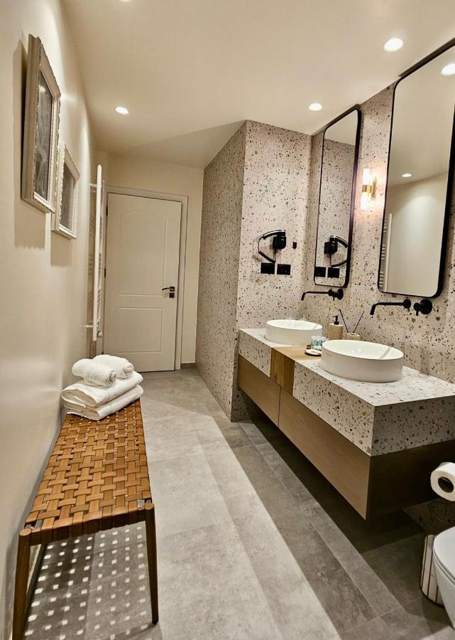 Novi'S Luxury Apartment 2 Гірокастра Екстер'єр фото