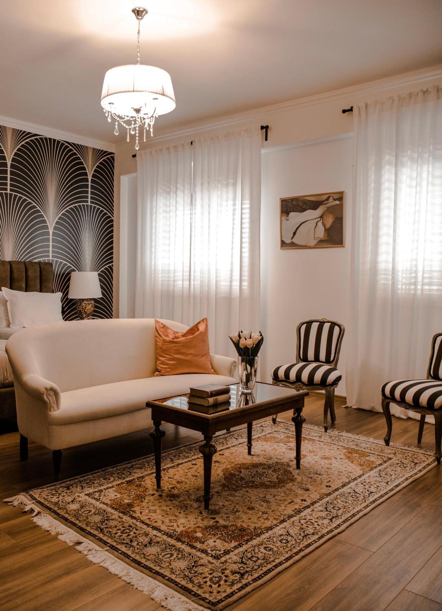 Novi'S Luxury Apartment 2 Гірокастра Екстер'єр фото